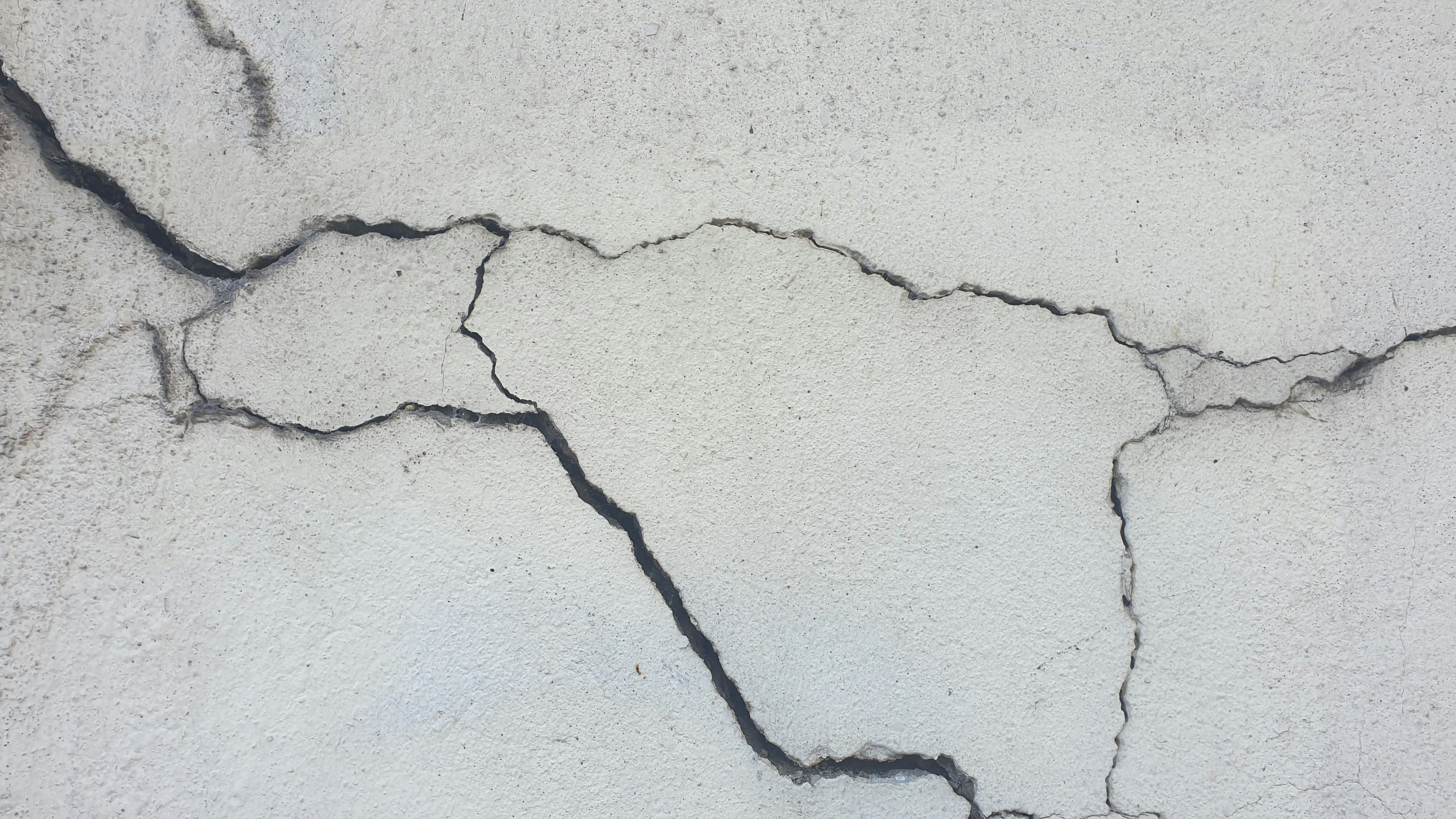 Proper Concrete Curing for Strong, Crack-Free Slabs